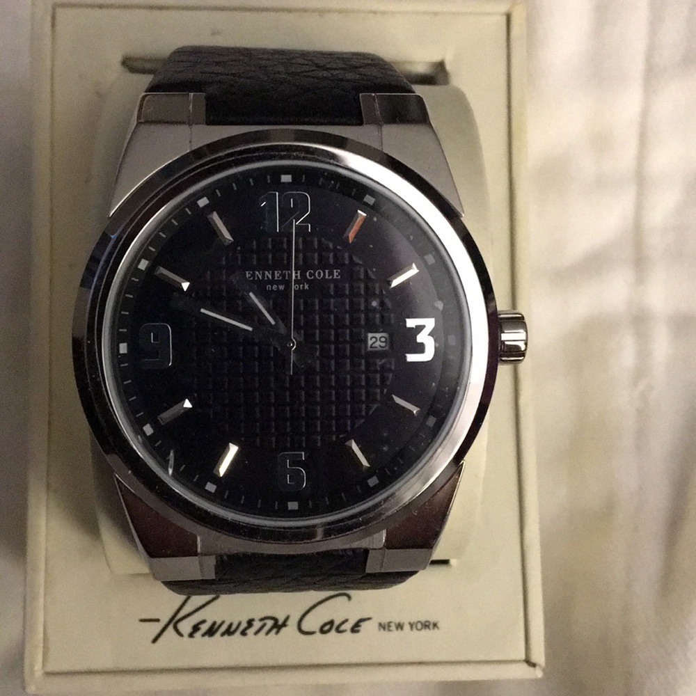 Kenneth Cole Mens watch